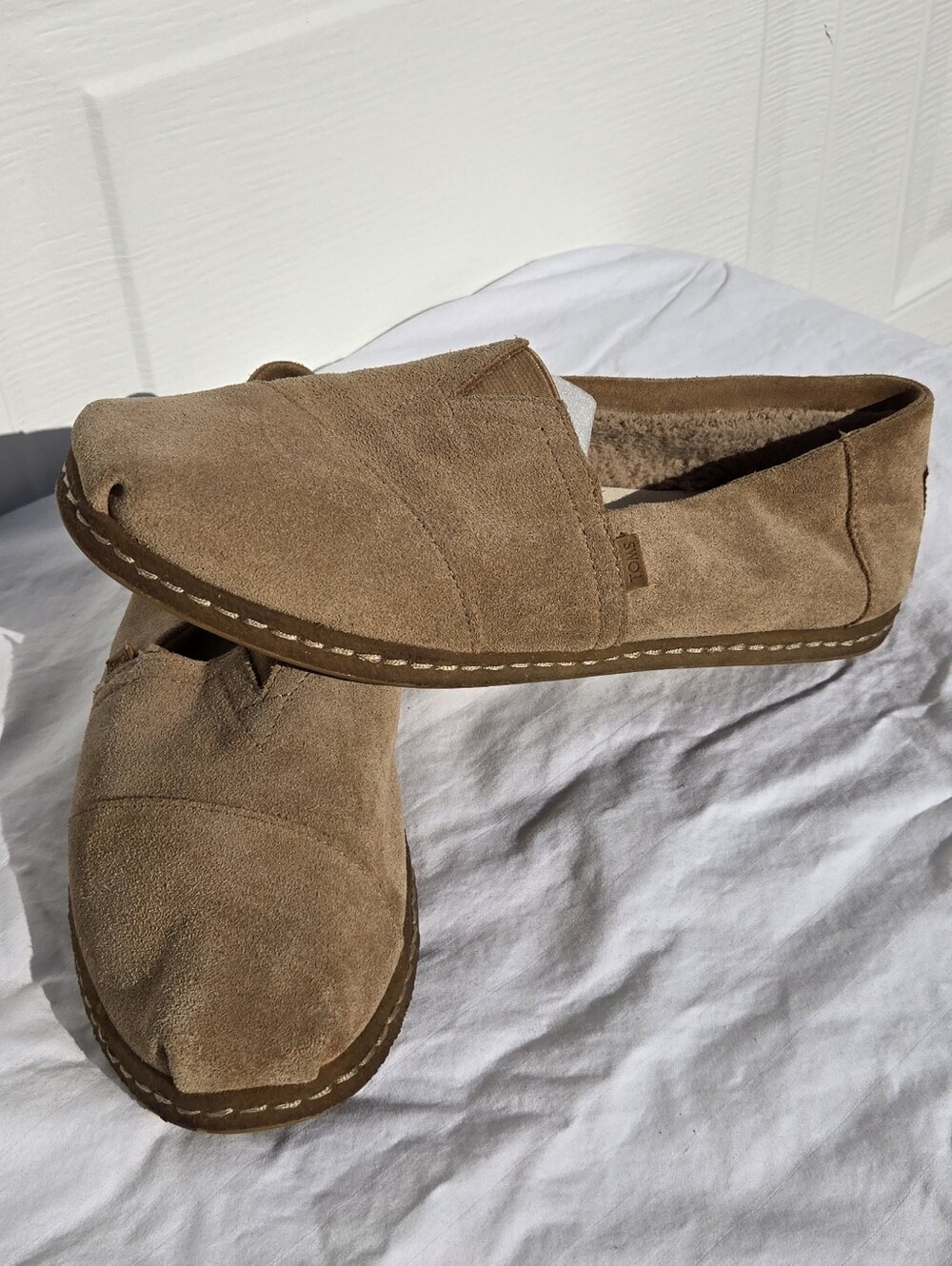Toms Moccasin Style Slip On Shoes